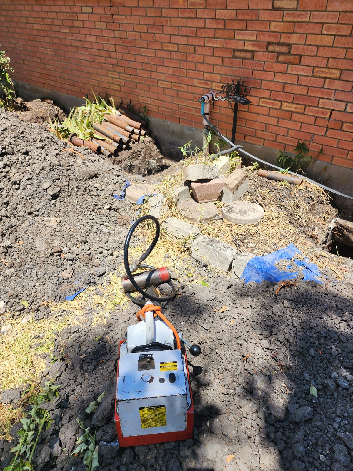 Foundation repair on a Central Texas home of the kind Motmot performs in Buda, TX
