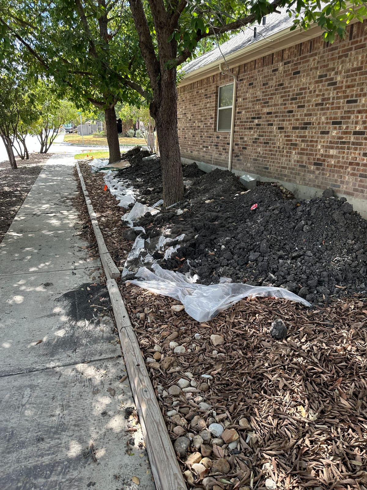 Foundation repair on a Central Texas home of the kind Motmot performs in Round Rock, TX